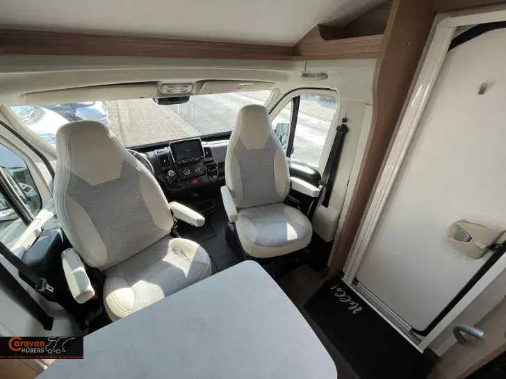 Fahrzeugbild Carado VAN V339 #24