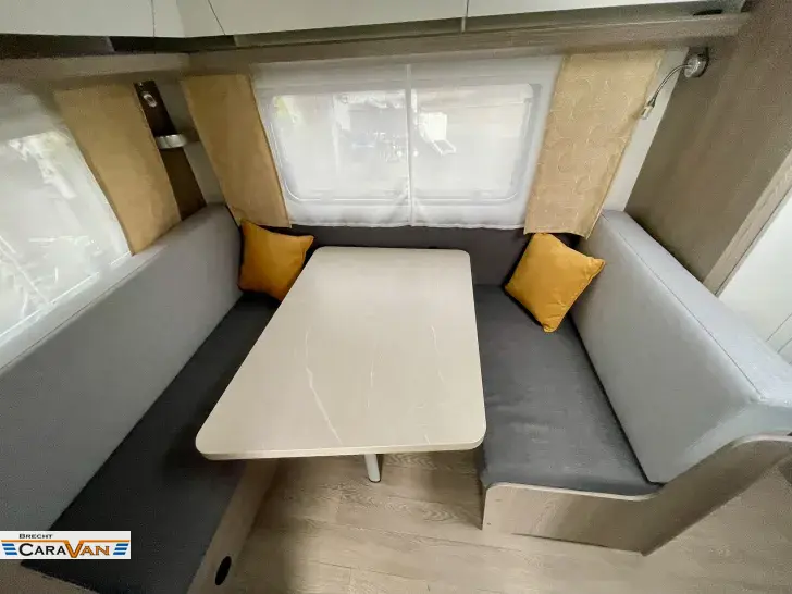 Fahrzeugbild Hobby OnTour 390 SF 1,5t/Ambiente/Autarkvorb. #6