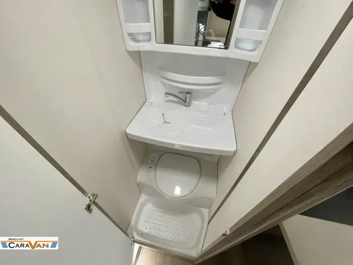 Fahrzeugbild Hobby OnTour 390 SF 1,5t/Ambiente/Autarkvorb. #9