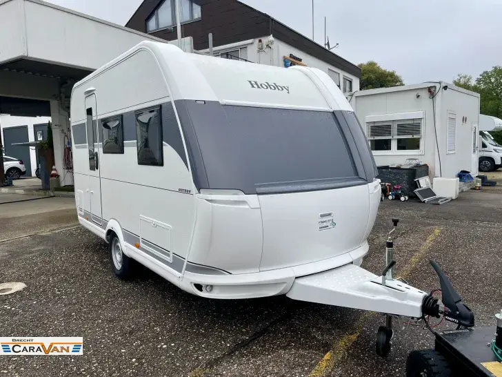 Fahrzeugbild Hobby OnTour 390 SF 1,5t/Ambiente/Autarkvorb. #14