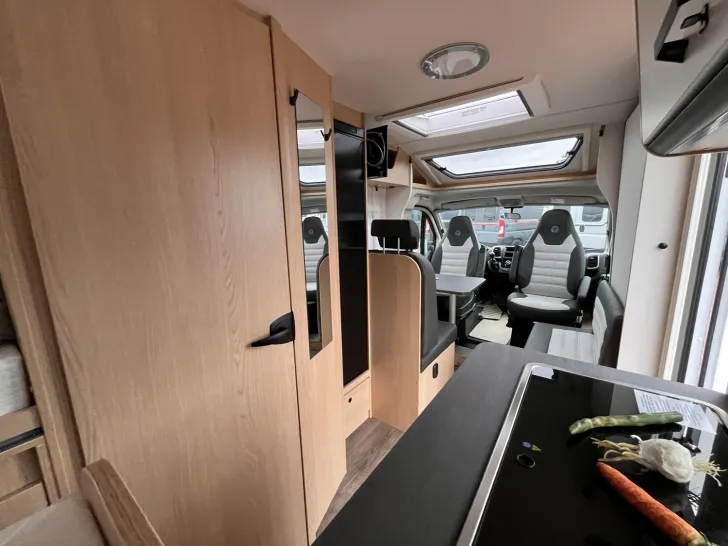 Fahrzeugbild Sunlight Adventure V 67S IC-Line - READY TO CAMP #12