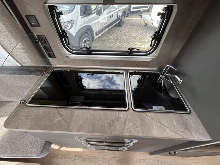 Fahrzeugbild Hobby De Luxe 460 UFe #20