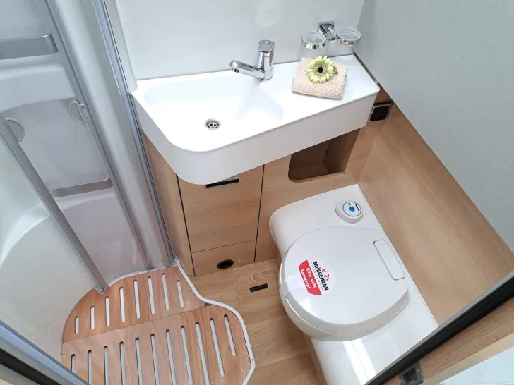 Fahrzeugbild Hymer B-Klasse MC I 580 Bugausbau, Premium, Backofen #17