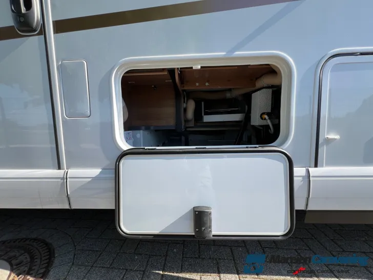 Fahrzeugbild Carthago C2-tourer I 147 RB LE K comfort Mercedes (271) #38