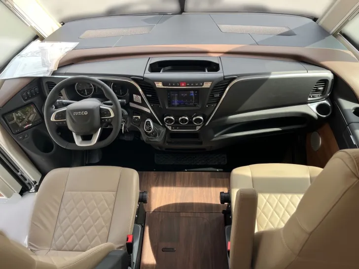 Fahrzeugbild Carthago chic s-plus I 61 XL LE sofort verfügbar #10