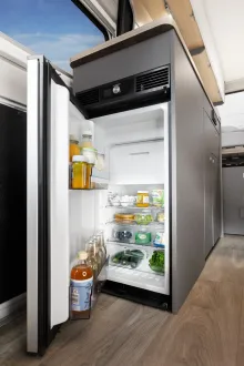 Fahrzeugbild LMC Innovan 600 AHK #24