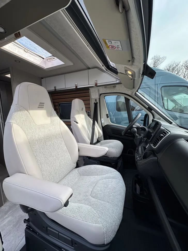 Fahrzeugbild Hymer Yellowstone Fiat 3,5t Maxi/ o.SD/Lithium  SALE #8