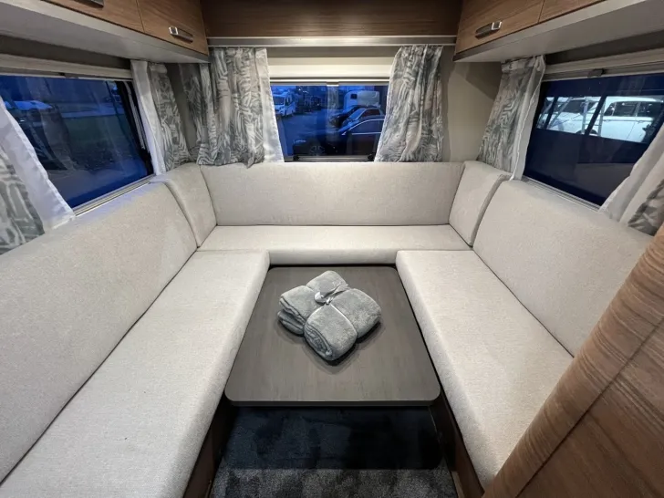 Fahrzeugbild Weinsberg CaraOne EDITION HOT 390 PUH #10