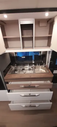 Fahrzeugbild Hobby Excellent Edition 560 KMFe -Kinderbett 3-stöckig #7