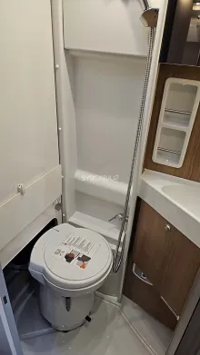 Fahrzeugbild Malibu Van comfort 600 DB Navi-Bullaugen #11