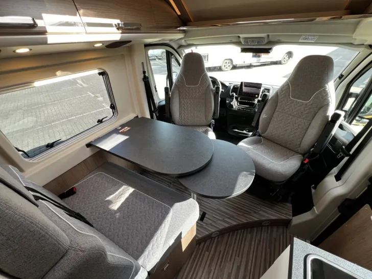 Fahrzeugbild Malibu Charming comfort coupé 640 LE #6