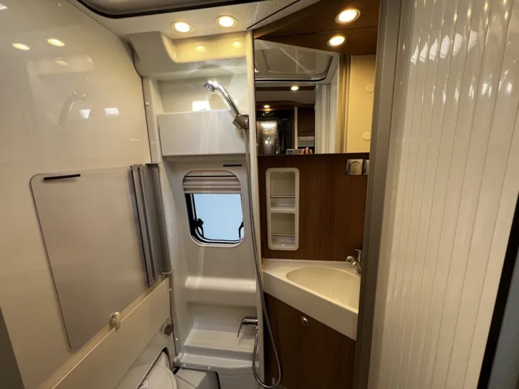 Fahrzeugbild Malibu Charming comfort coupé 640 LE #11