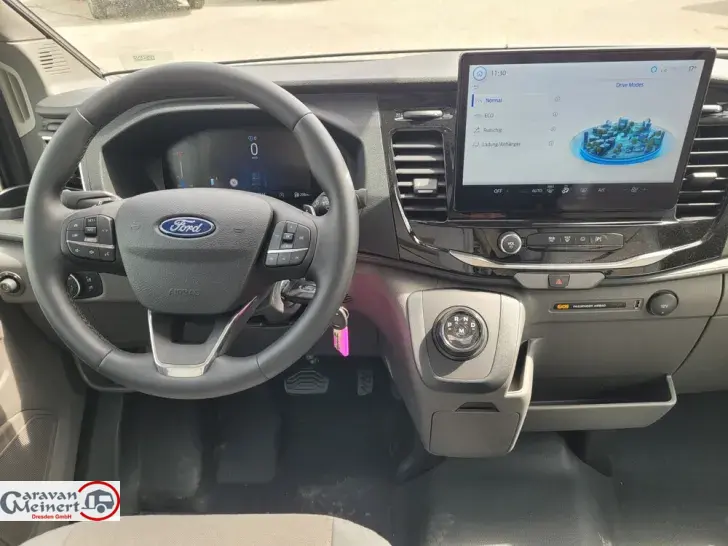 Fahrzeugbild LMC Innovan 592 #10