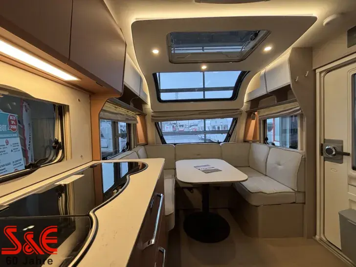Fahrzeugbild Bürstner Averso 465 TS #18