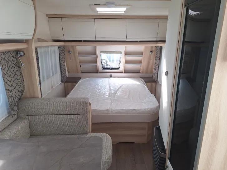 Fahrzeugbild Hobby De Luxe 460 SFf 1.500 kg, Ambientebeleuchtung #4