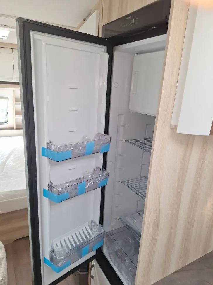 Fahrzeugbild Hobby De Luxe 460 SFf 1.500 kg, Ambientebeleuchtung #7