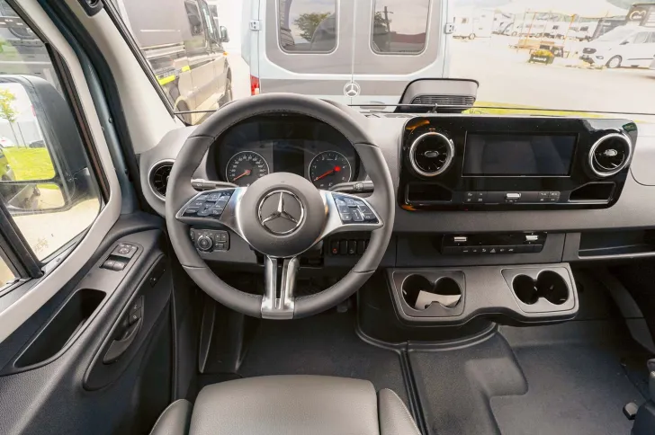 Fahrzeugbild Hymer Grand Canyon S 600 **PREISVORTEIL: 13.100 EURO** #10