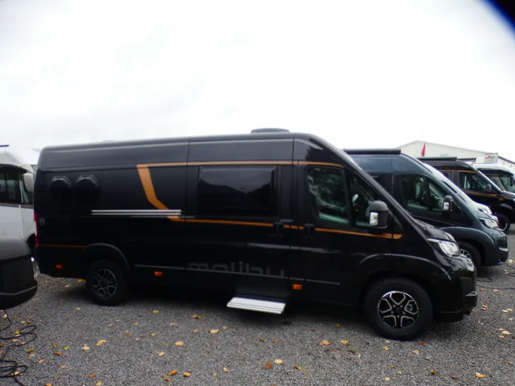 Fahrzeugbild Malibu Van First Class - Two Rooms 640 LE RB Sonderpreis #2
