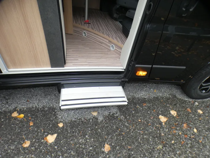 Fahrzeugbild Malibu Van First Class - Two Rooms 640 LE RB Sonderpreis #17
