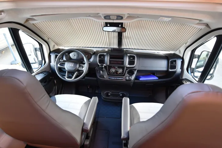 Fahrzeugbild Sunlight Adventure V 66 Automatik,TV,Navi,Dachklima #13