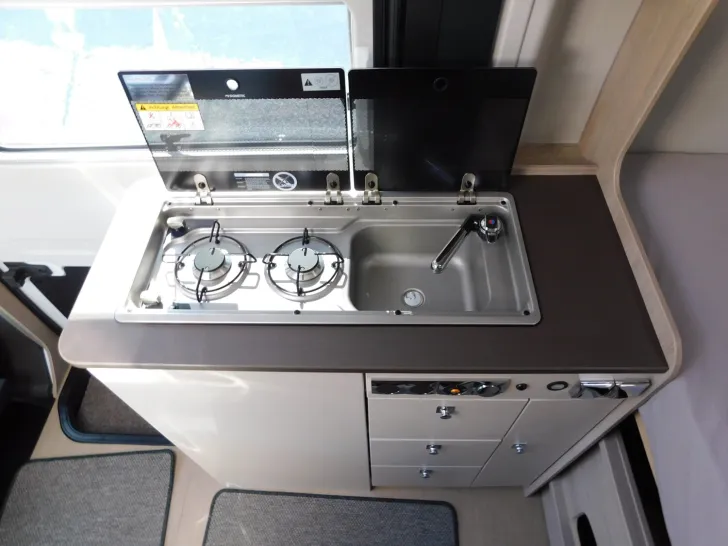 Fahrzeugbild Bürstner Lineo C 550 ab sofort verfügbar #14