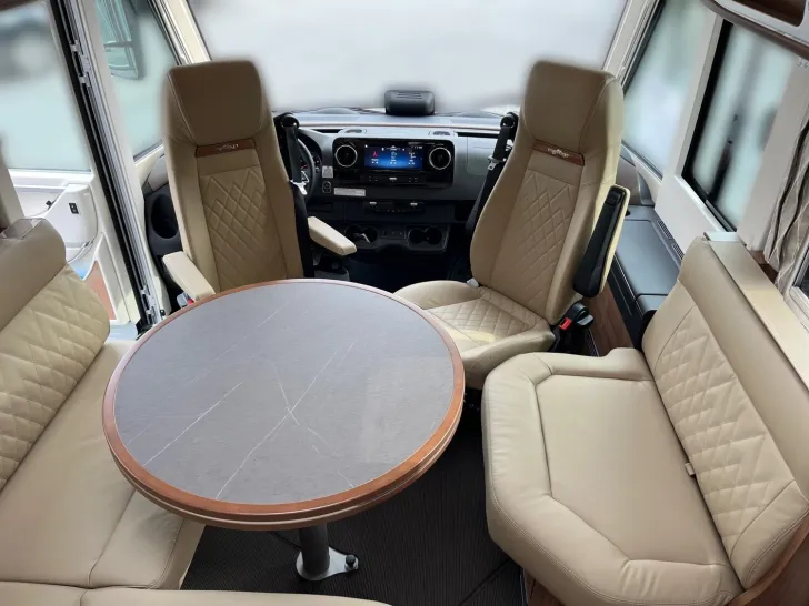 Fahrzeugbild Carthago chic e-line I 51 QB DA #11