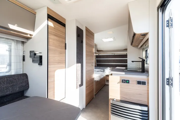 Fahrzeugbild Dethleffs Nomad 460 EL // 11% Rabatt #7