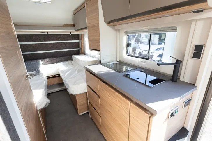 Fahrzeugbild Dethleffs Nomad 460 EL // 11% Rabatt #7