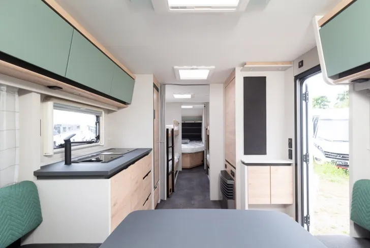 Fahrzeugbild Dethleffs Camper 730 FKR *2x2Stockbetten+866kg Zuladung** #9
