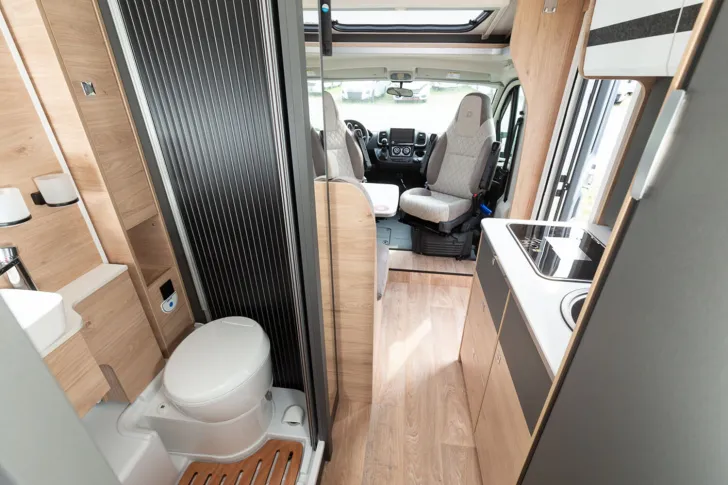 Fahrzeugbild Dethleffs Globebus Camp Active T 1 // UVP: 78.398  #14