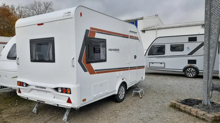 Fahrzeugbild Weinsberg CaraOne EDITION HOT 390 PUH 1500kg, Hubbett #1
