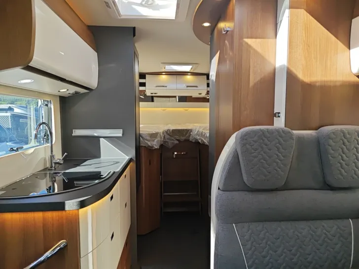 Fahrzeugbild Carthago C2-tourer I 141 KB LE comfort SIE SPAREN 12385,- #18