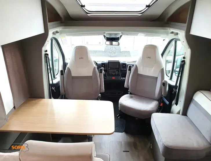 Fahrzeugbild LMC Tourer T 730 G #12