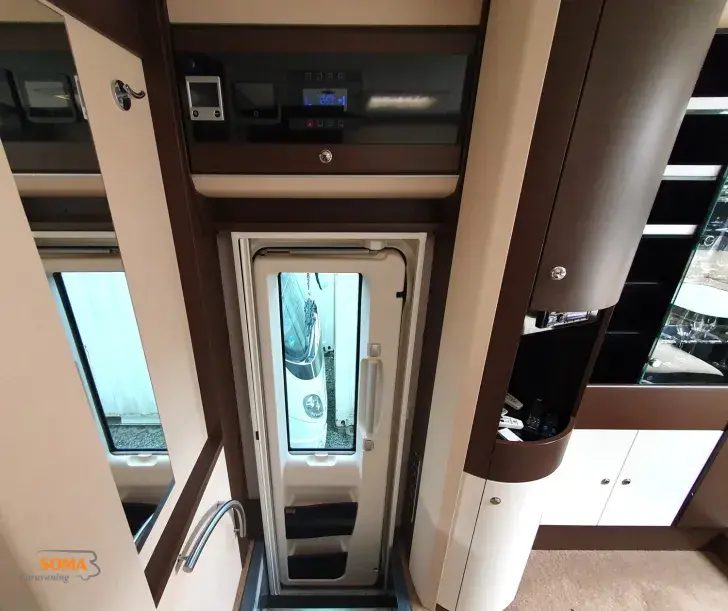 Fahrzeugbild Concorde Cruiser 900 RRL ähnlich 890 RRL Iveco Eurocargo #15