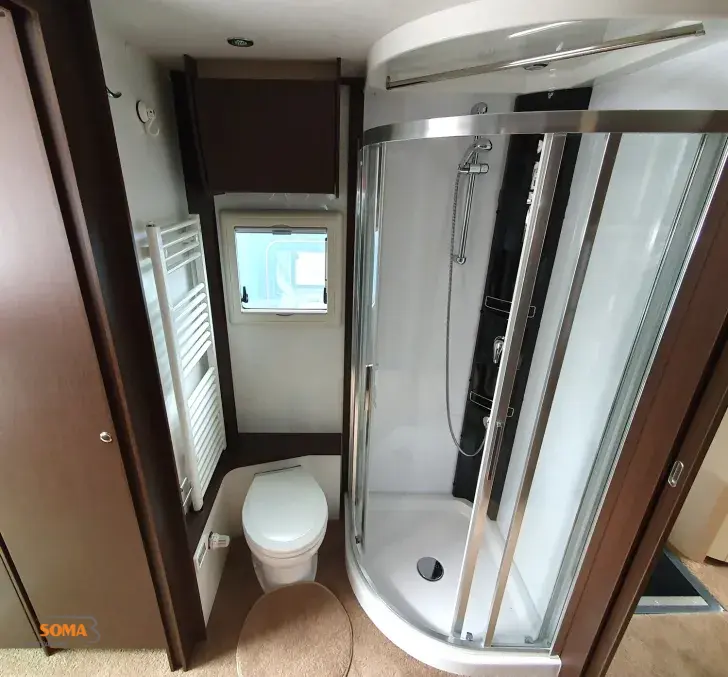 Fahrzeugbild Concorde Cruiser 900 RRL ähnlich 890 RRL Iveco Eurocargo #16