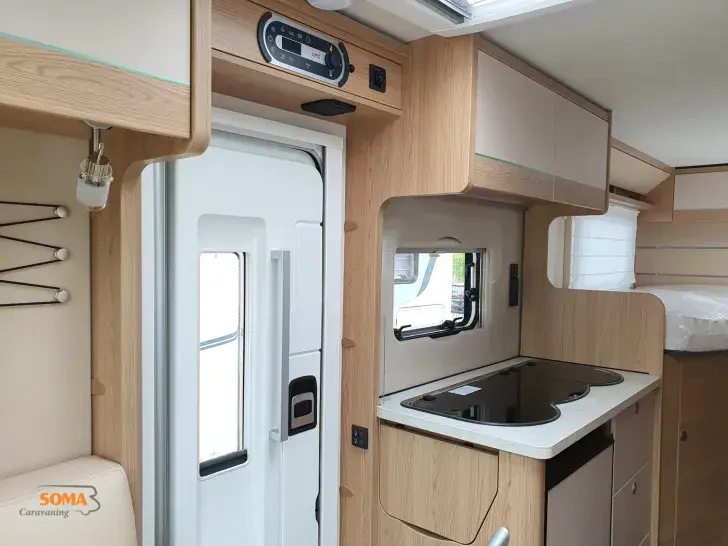 Fahrzeugbild LMC Cruiser 70 V 643 G 70 JAHRE SONDERMODELL ! #10