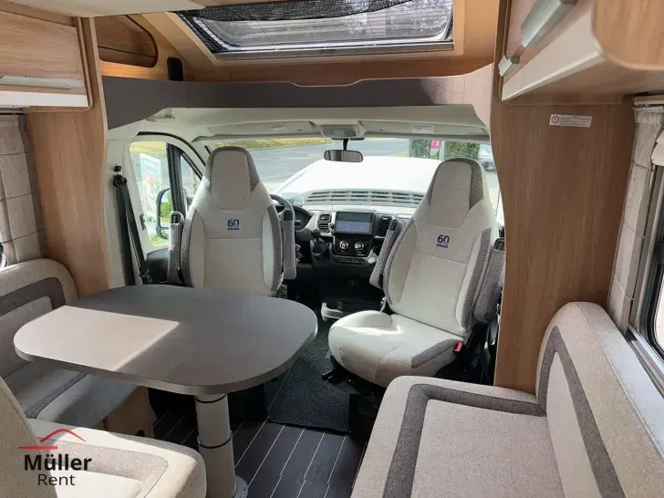 Fahrzeugbild Knaus Sky Wave 60 YEARS 650 MF hochwertige Ausstattung #14