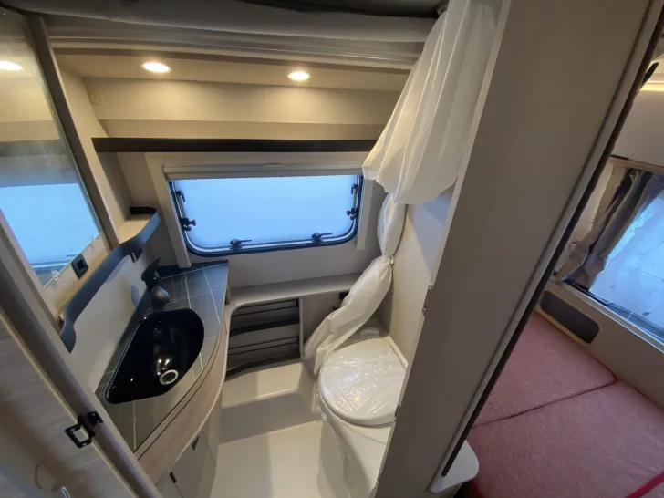Fahrzeugbild Hymer Eriba Eriba Touring 530 TangoRed Edt./Autark/Markise #10