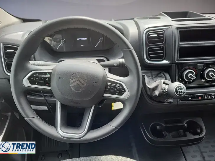 Fahrzeugbild Sunlight T 67 #8