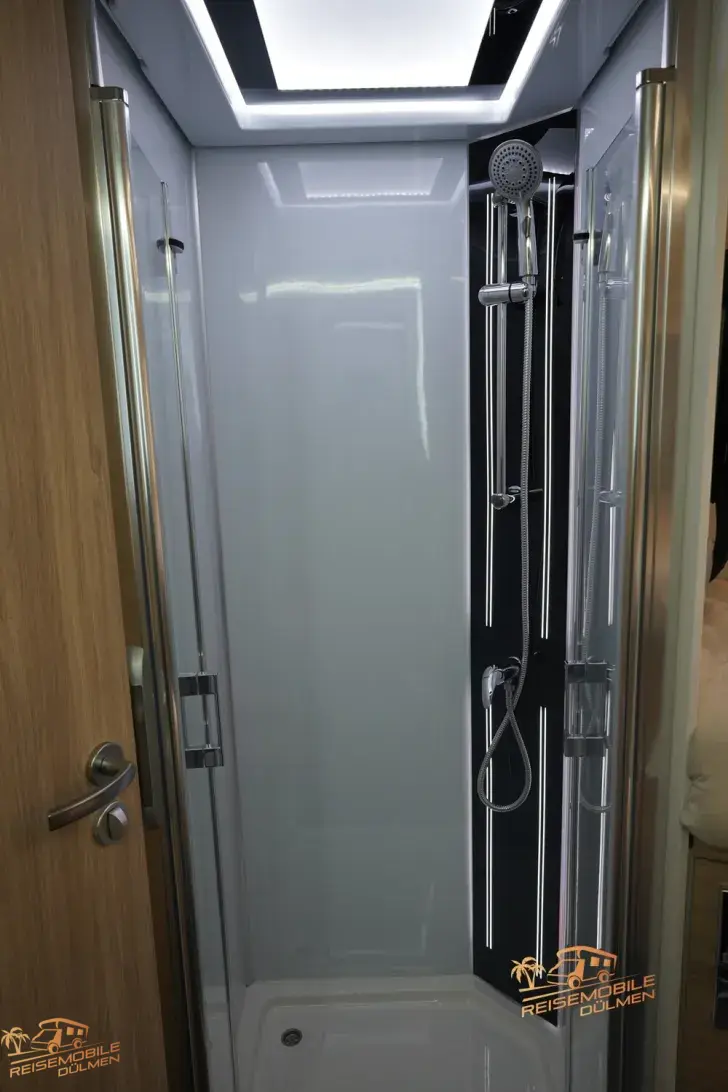 Fahrzeugbild Frankia Platin I 8400 GD #19