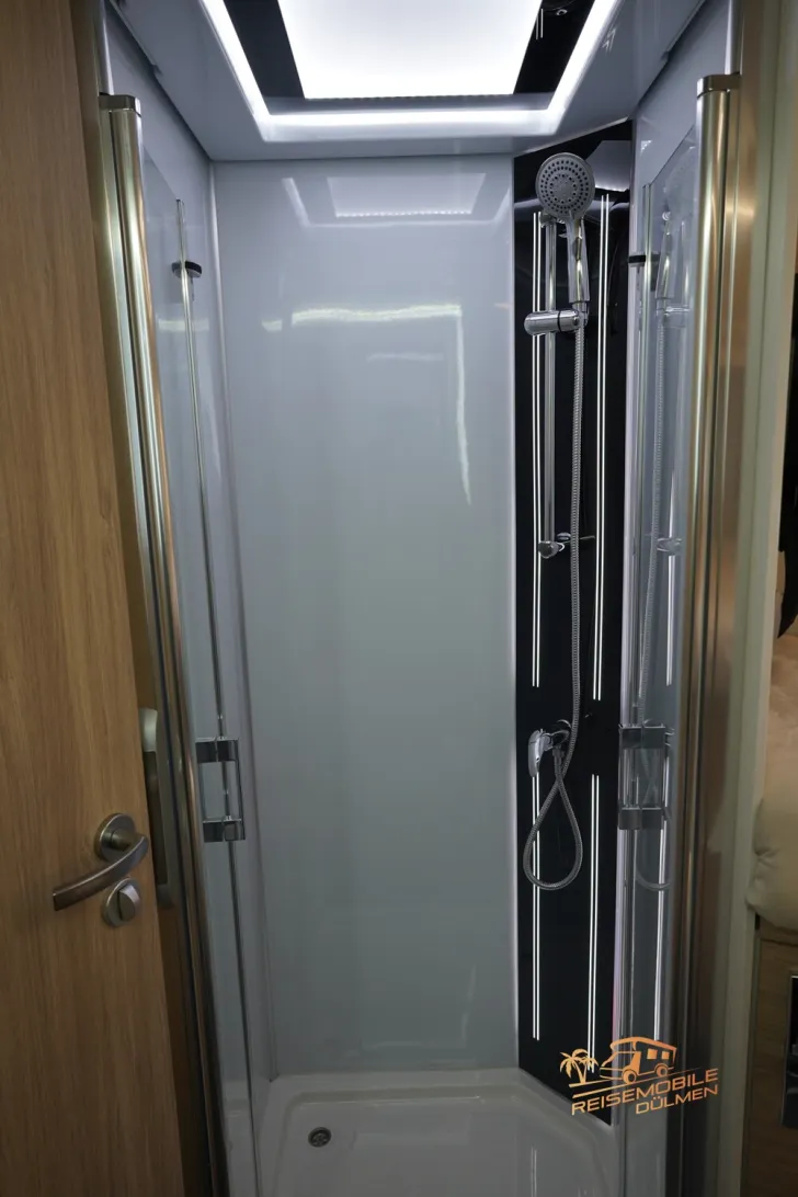 Fahrzeugbild Frankia Platin I 8400 GD #19