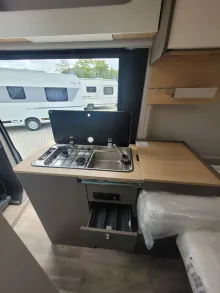 Fahrzeugbild LMC Innovan 592 #15