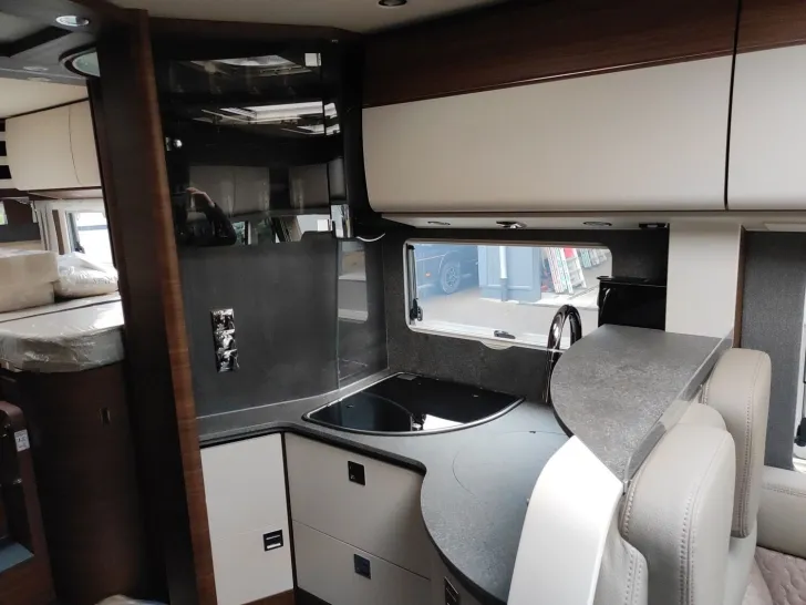 Fahrzeugbild Carthago chic c-line I 4.9 LE SIE SPAREN 10.250,- #13