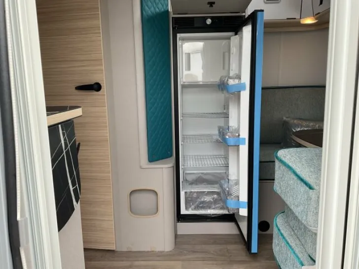 Fahrzeugbild Hymer Eriba Touring 630 / Aufstelldach / 1.6t / Mover #9