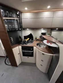 Fahrzeugbild Carthago chic c-line I 5.9 XL LE Mercedes (303) #21