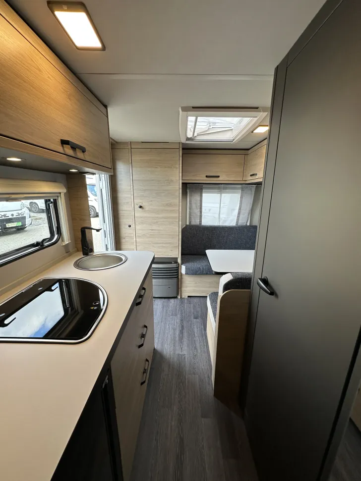 Fahrzeugbild Weinsberg CaraOne 420 QD #8