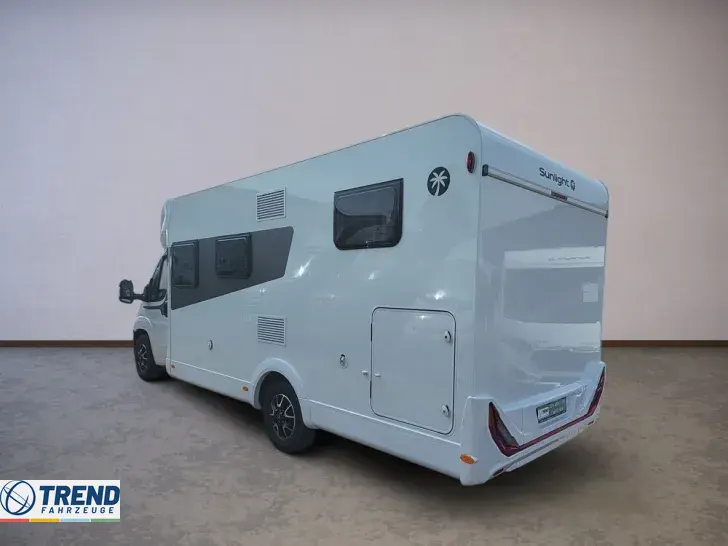 Fahrzeugbild Sunlight T 67 #4