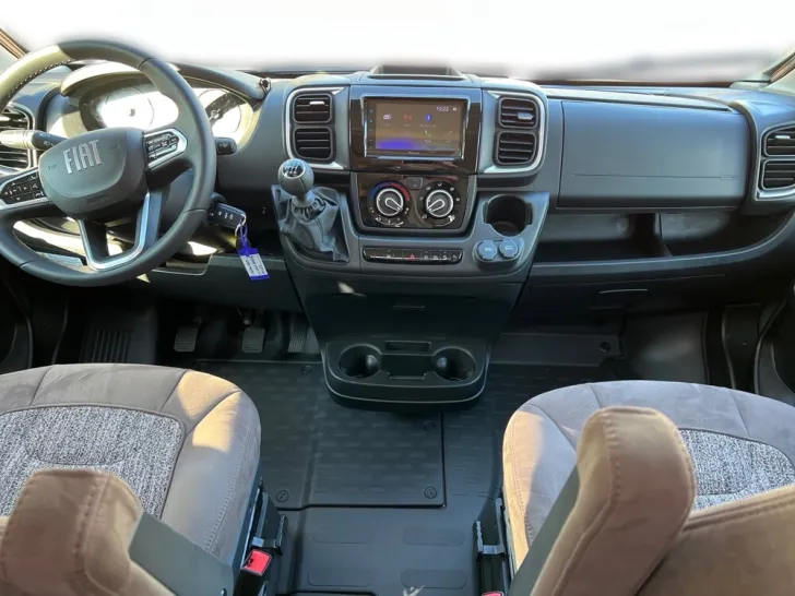 Fahrzeugbild Malibu Compact 600 LE #11