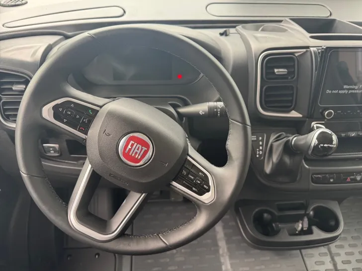 Fahrzeugbild Laika Ecovip H 3109 #7