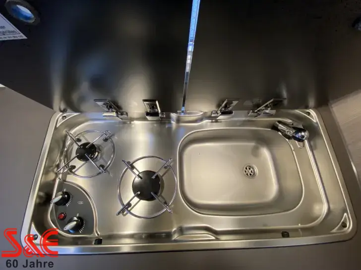 Fahrzeugbild Bürstner Lineo T 620 G #10